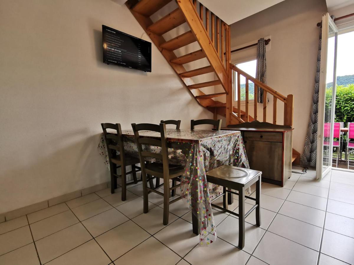 Au 11 T3 Duplex, Village Vacances, Piscines, Parking Saint-Geniez-dʼOlt 外观 照片